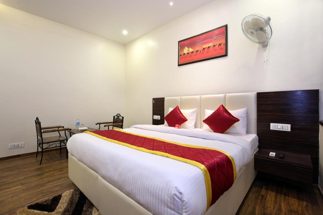 Oyo 9159 Hotel Royal Woodslark Zirakpur Esterno foto